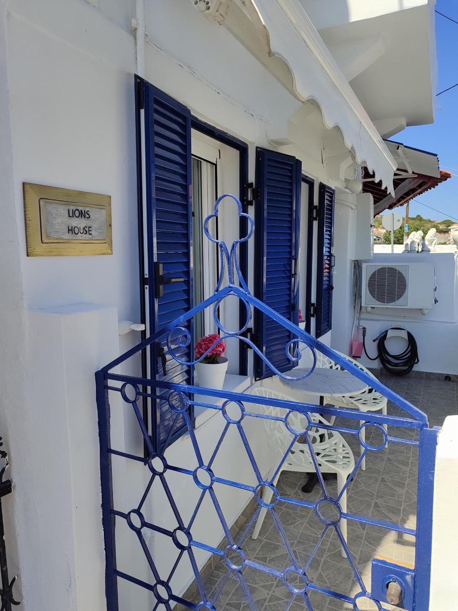 Lions House Pythagorio Villa Exterior photo